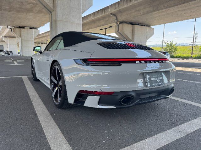 2020 Porsche 911 — миниатюра 2