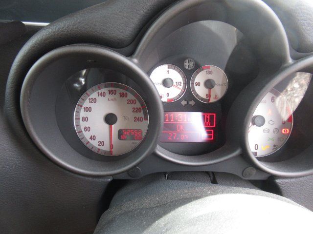 2004 ALFA Romeo GT 缩略图 13
