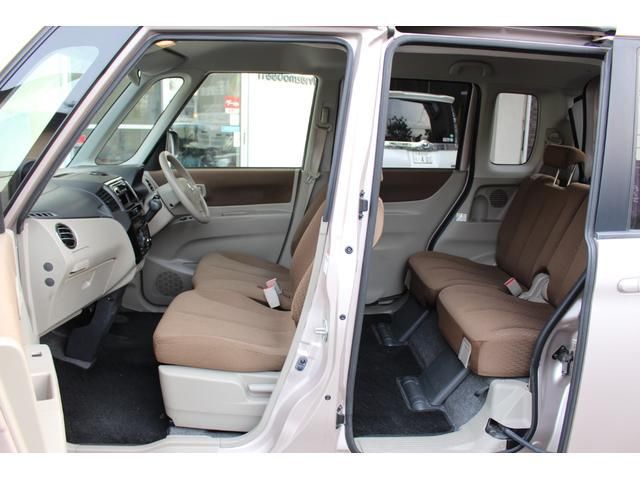 2010 Nissan ROOX — миниатюра 8