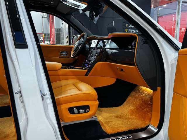 صورة 5 لـ 2025 ROLLS-ROYCE BLACK BADGE CULLINAN