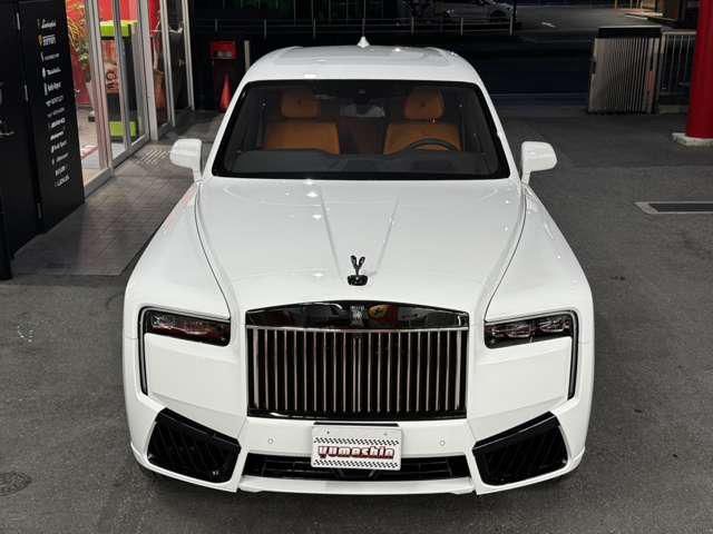 صورة 3 لـ 2025 ROLLS-ROYCE BLACK BADGE CULLINAN