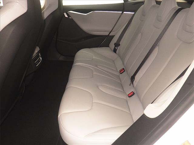 صورة 7 لـ 2014 Tesla MODEL S