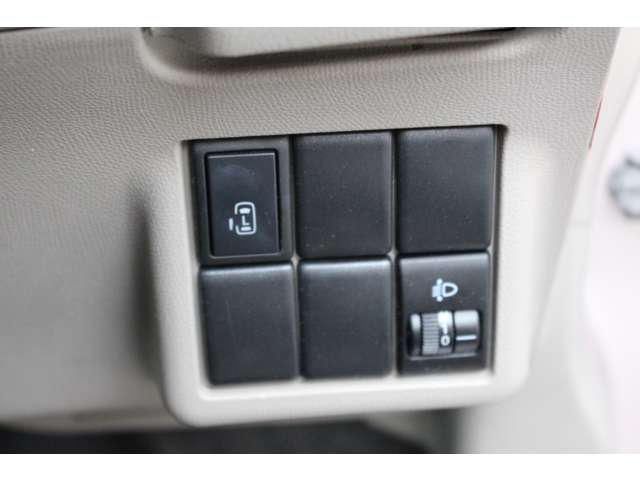 صورة مصغرة 12 لـ 2010 Nissan ROOX