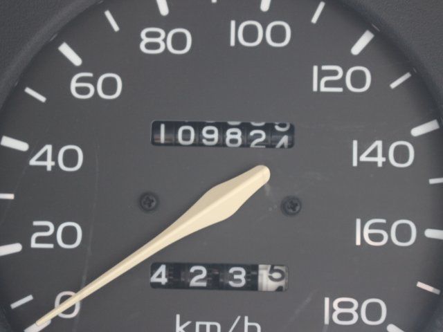 1996 Nissan MARCH 照片 8