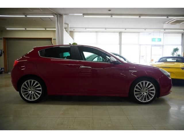 2013 ALFA Romeo GIULIETTA — миниатюра 8
