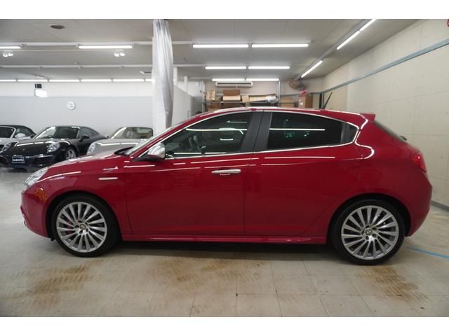 2013 ALFA Romeo GIULIETTA — миниатюра 9