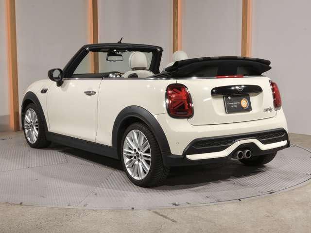 2021 MINI MNI CONVERTIBLE — миниатюра 2