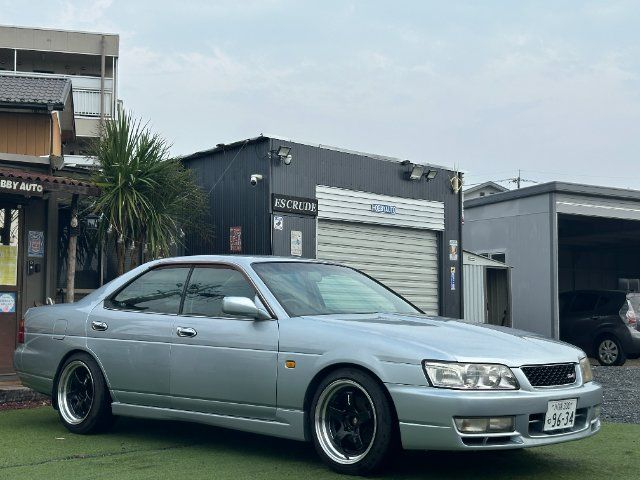 1997 Nissan LAUREL 照片 4
