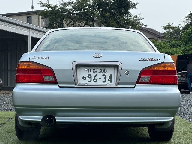 1997 Nissan LAUREL 照片 6
