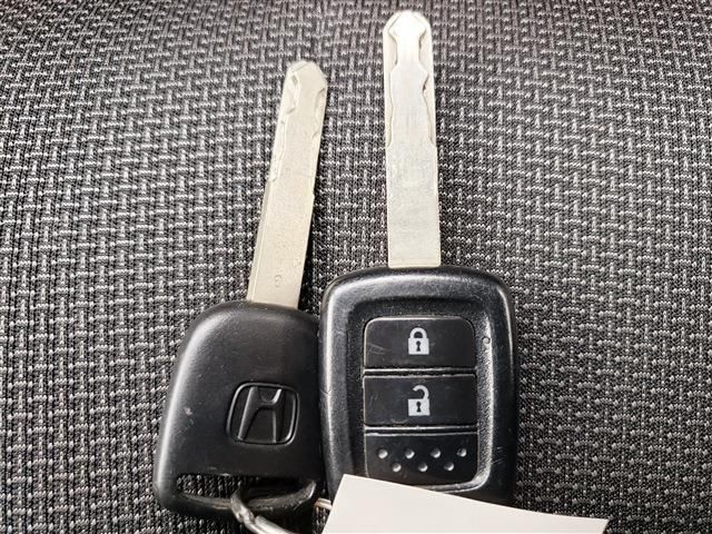 صورة 10 لـ 2018 Honda N-VAN