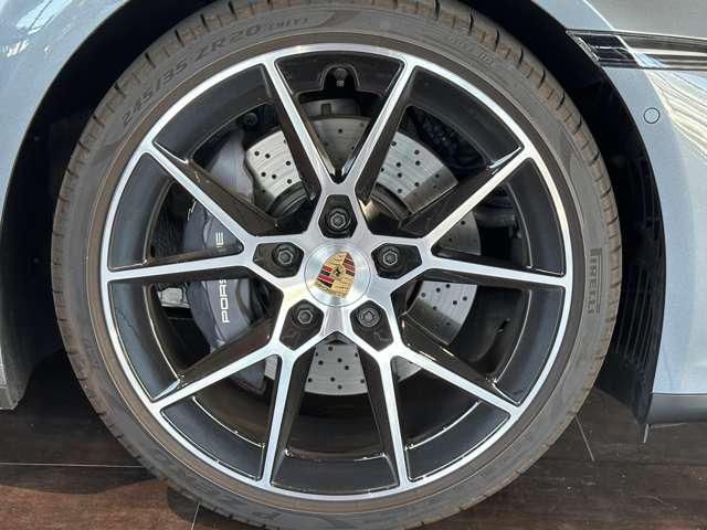 صورة مصغرة 9 لـ 2025 Porsche 911