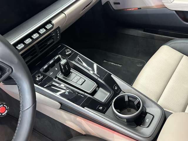 صورة مصغرة 14 لـ 2025 Porsche 911