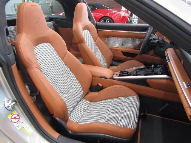 2025 Porsche 911 — миниатюра 4