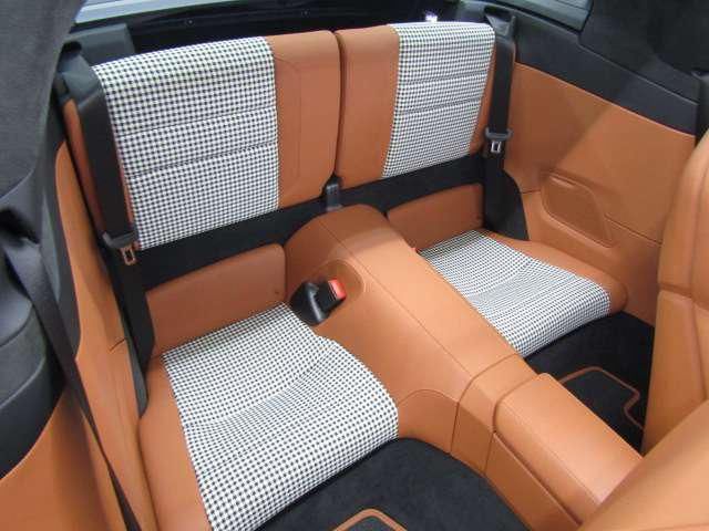 2025 Porsche 911 — миниатюра 7