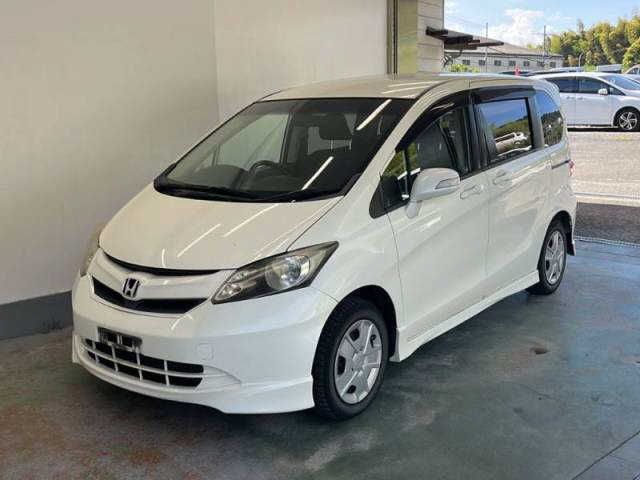 2009 Honda FREED — фото 1