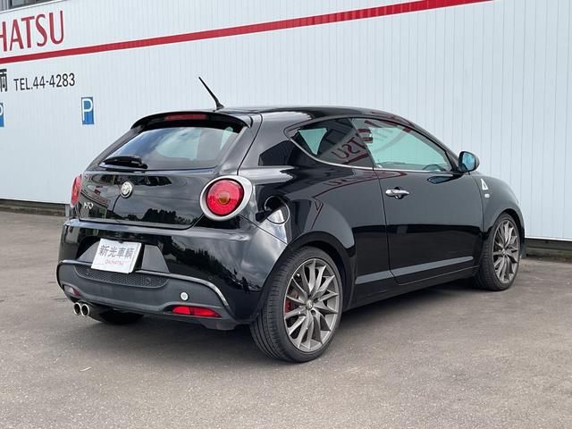 2010 ALFA Romeo MITO — миниатюра 7