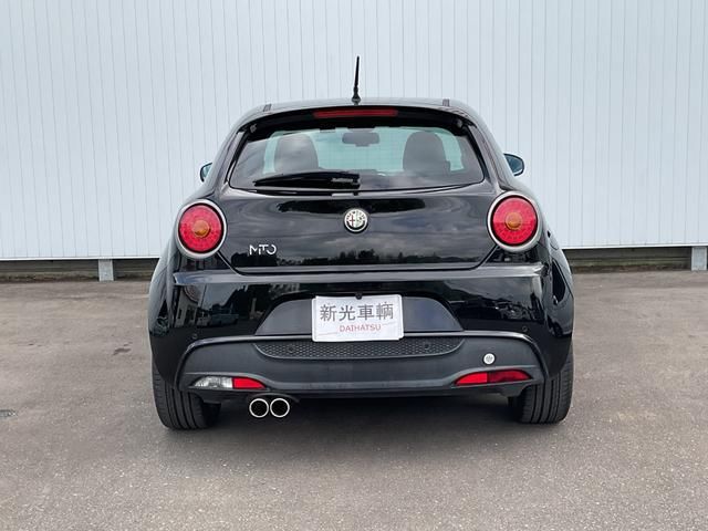 2010 ALFA Romeo MITO — миниатюра 8