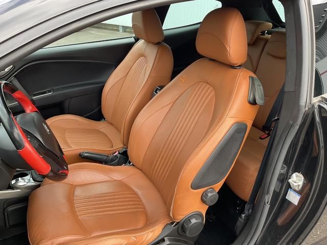 2010 ALFA Romeo MITO — миниатюра 11