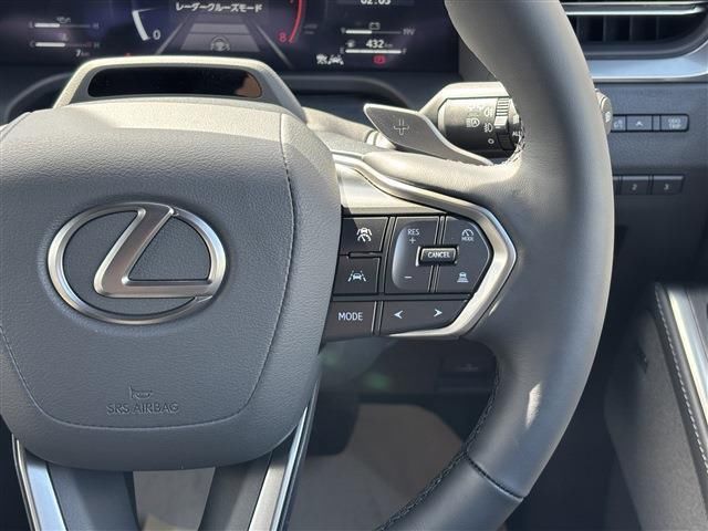 صورة 7 لـ 2025 Lexus GX