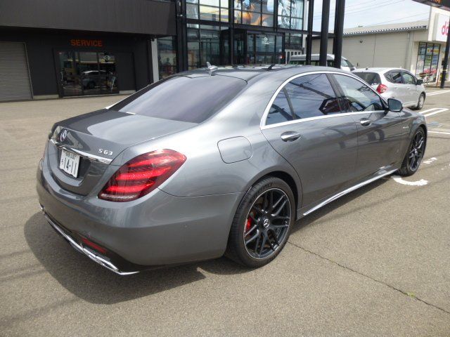 صورة 4 لـ 2019 Mercedes-BENZ S-CLASS AMG