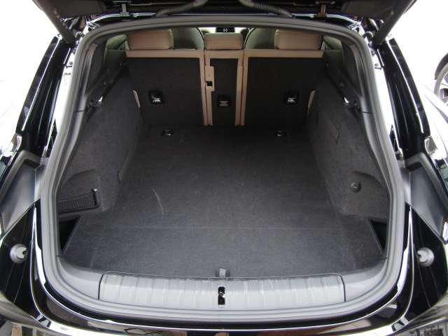 صورة 2 لـ 2024 Porsche TAYCAN CROSS TURISMO