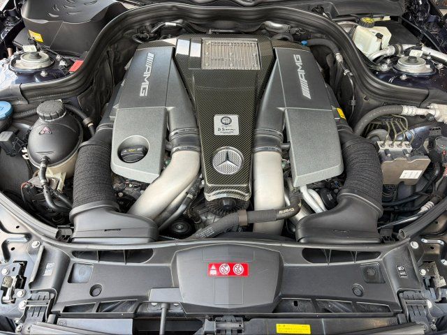صورة مصغرة 24 لـ 2013 Mercedes-BENZ E-CLASS AMG