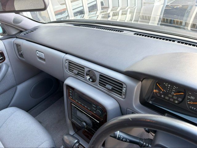 1991 Nissan CIMA — миниатюра 11