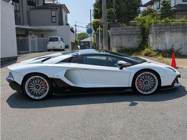 صورة 7 لـ 2022 Lamborghini AVENTADOR ROADSTER