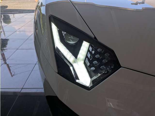 صورة 8 لـ 2022 Lamborghini AVENTADOR ROADSTER