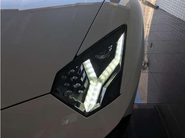 صورة 9 لـ 2022 Lamborghini AVENTADOR ROADSTER