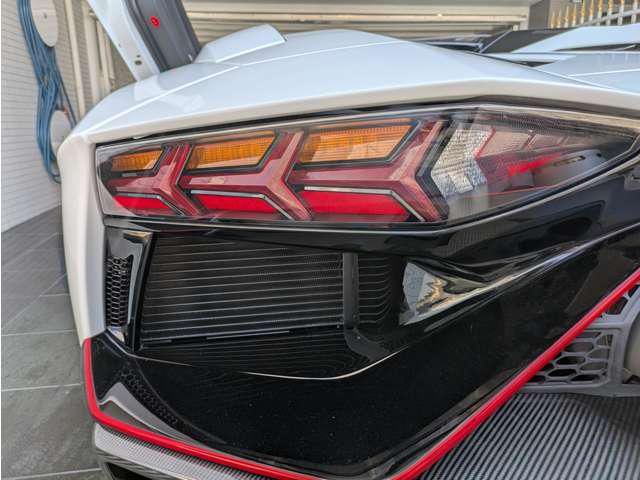 صورة 10 لـ 2022 Lamborghini AVENTADOR ROADSTER