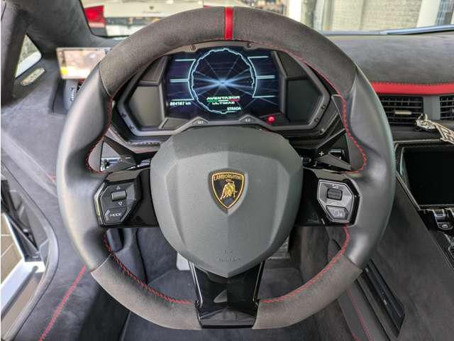 2022 Lamborghini AVENTADOR ROADSTER — миниатюра 18