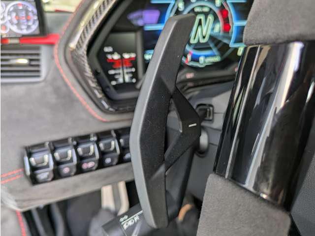 2022 Lamborghini AVENTADOR ROADSTER — миниатюра 20