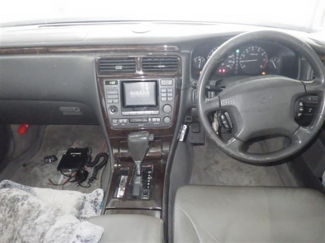 1996 Nissan CIMA — фото 3