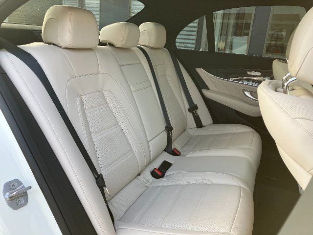 صورة مصغرة 17 لـ 2018 Mercedes-BENZ E-CLASS AMG