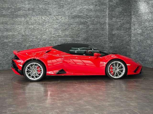 صورة 6 لـ 2023 Lamborghini HURACAN SPYDER
