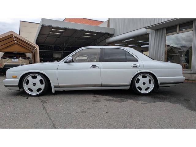 1992 Nissan CIMA — миниатюра 15