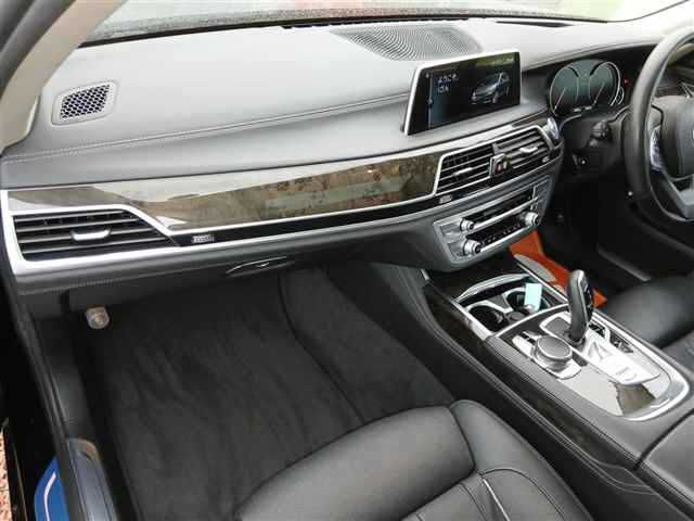 صورة 5 لـ 2016 BMW 7 SERIES