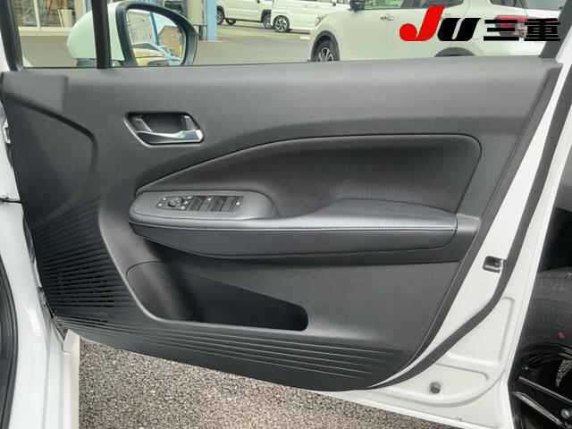 صورة مصغرة 13 لـ 1994 Nissan NOTE