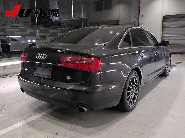 صورة مصغرة 2 لـ 2013 AUDI QUATTRO