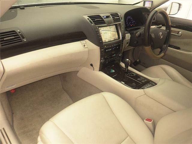 2007 Lexus LS photo 4