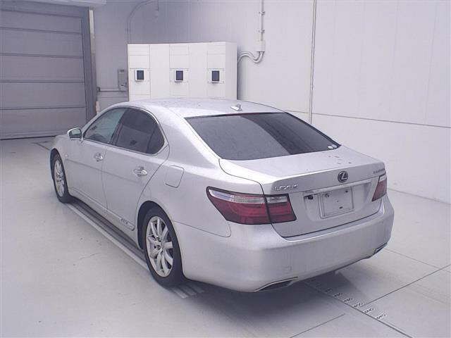 2007 Lexus LS photo 2