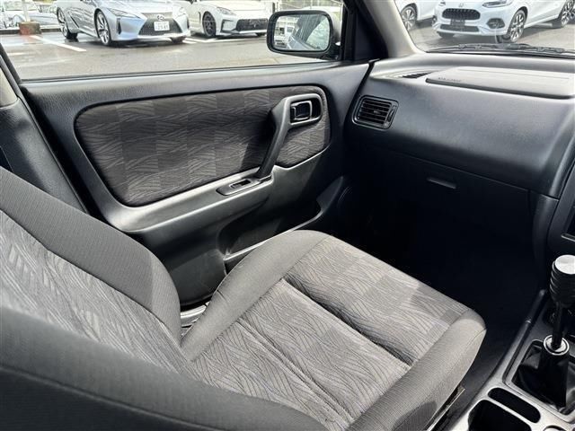 1999 Nissan PRIMERA 照片 4