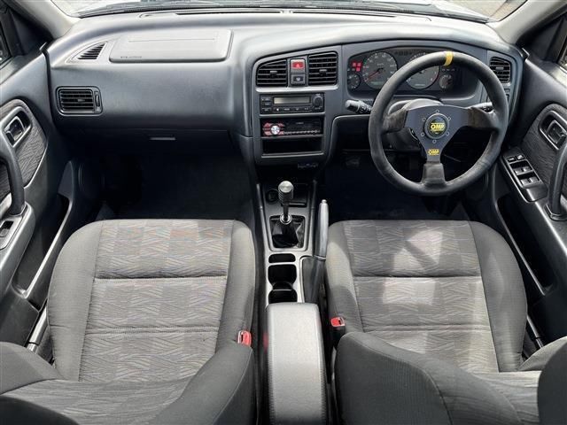 1999 Nissan PRIMERA 照片 2