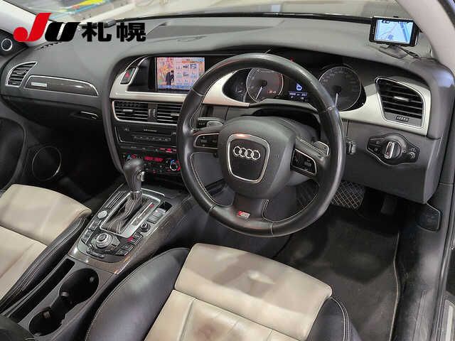 2009 AUDI S4 — фото 3