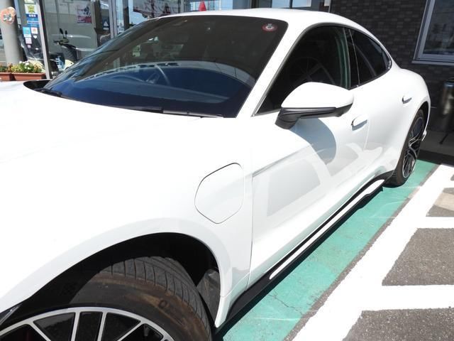 صورة مصغرة 13 لـ 2021 Porsche TAYCAN