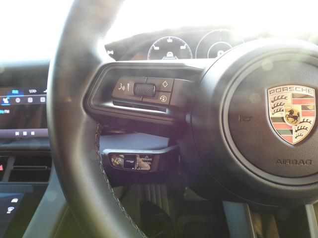 صورة مصغرة 19 لـ 2021 Porsche TAYCAN
