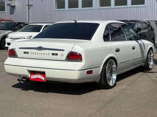 صورة 4 لـ 2000 Nissan PRESIDENT