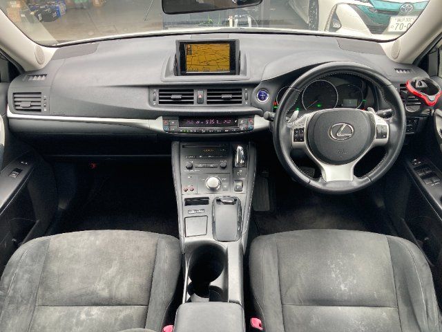 2011 Lexus CT — миниатюра 18