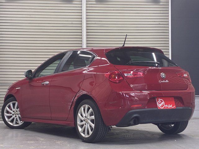 صورة 5 لـ 2012 ALFA Romeo GIULIETTA